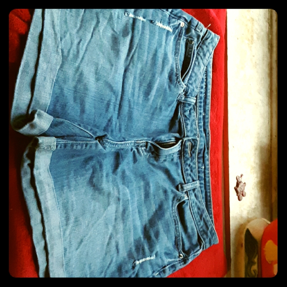Boyfriend Jennifer Lopez Demin Shorts